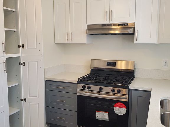 Brand New Upgraded 5 burner Range and Pantry.