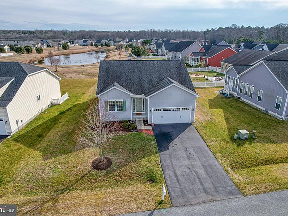 2nd image of 15159 Coultlands Reach