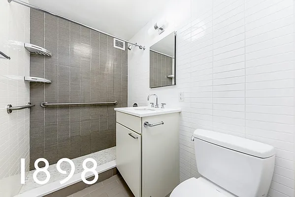 Rented by A&E Real Estate Management | media 8