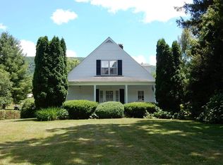 28 Home Ln, Hot Springs, VA 24445
