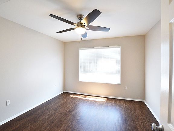 5th image of 160 Laterino Ct APT 202