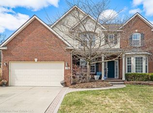 3598 Everett Dr, Rochester Hills, MI 48307