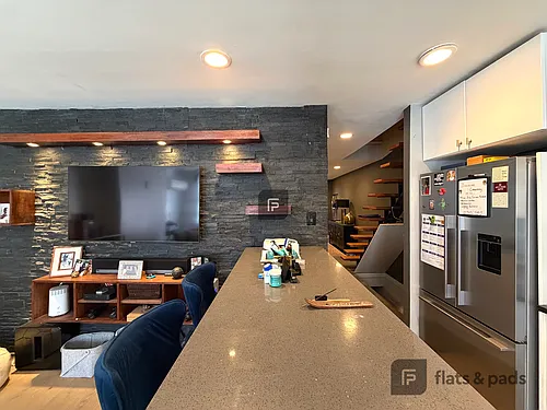 532 Madison St #1A Photo 1