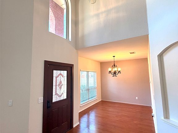 4th image of 4300 Giovanni Dr