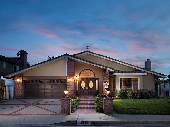 5th image of 2843 Joaquin Dr
