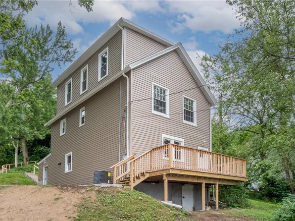 701 Main St, Irwin, PA 15642