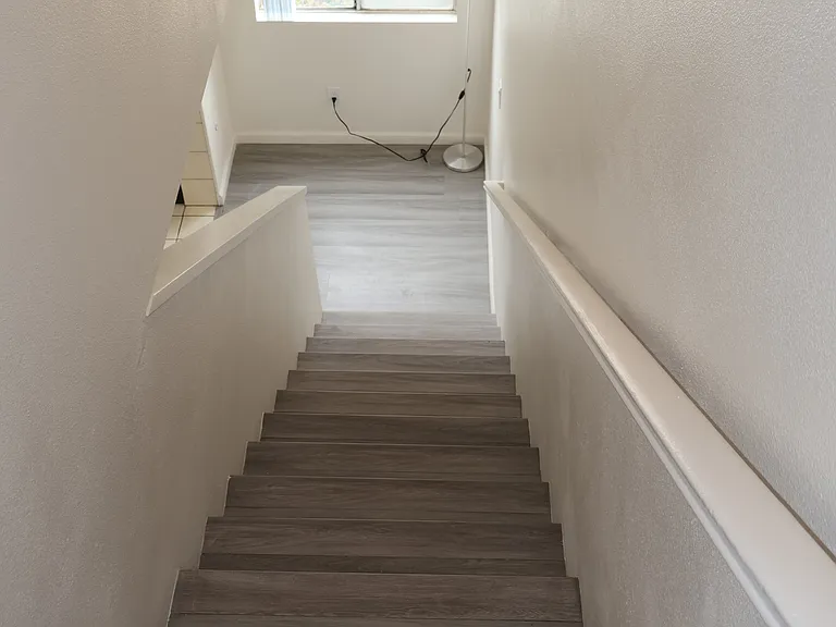 1323 W Palmyra Ave #B — Photo 12