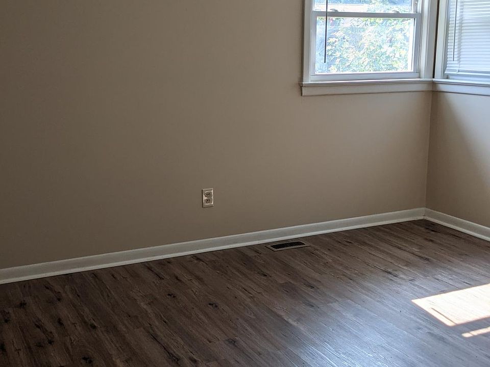 2nd image of 21 Prince James Dr