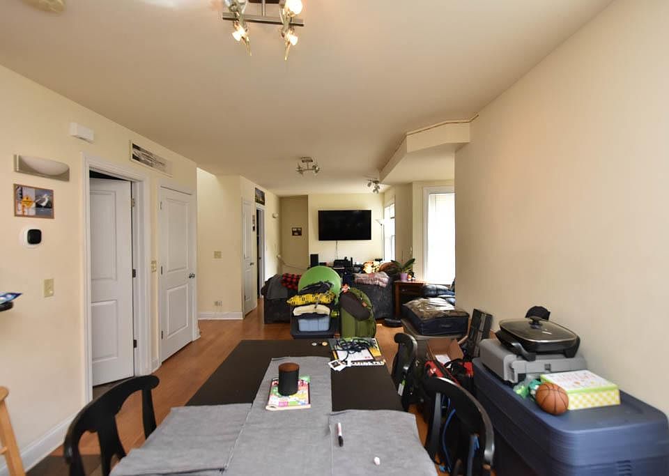 1st image of 1738 W Altgeld St #Ch1