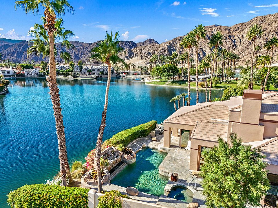 Lake Living in La Quinta Surrounded by Mountain Views!