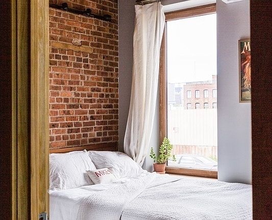 5th image of 171 Dikeman St #1