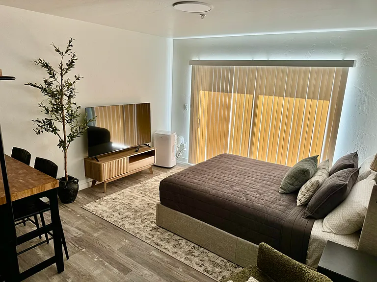 126 E Evergreen Dr #104 — Photo 19