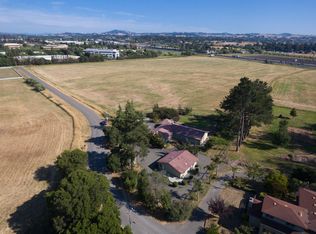 518-520 Orchard Ln, Penngove, CA 94951