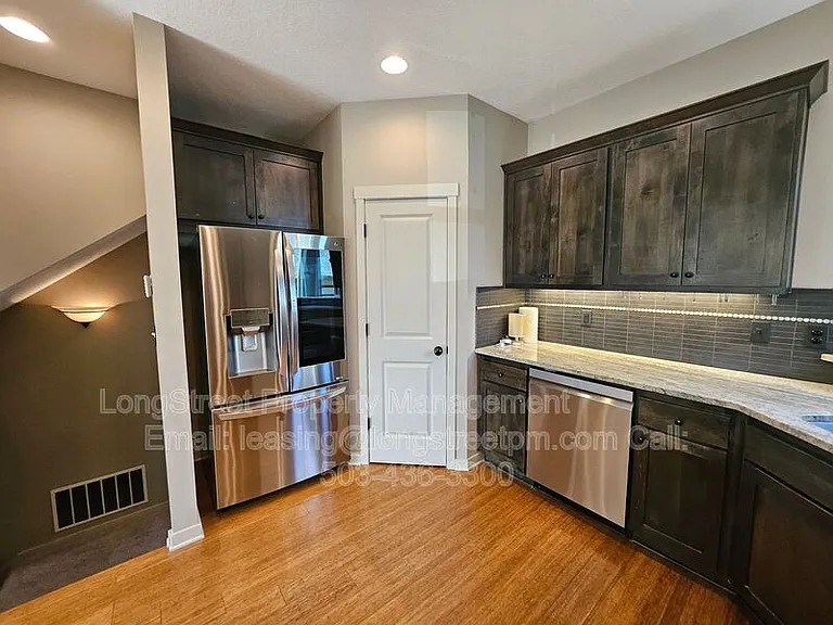 6458 NE 8th Ave — Photo 11