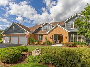4022 Meandering Way, Crystal Lake, IL 60014