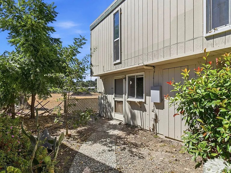 El Rancho Cottages — Photo 34