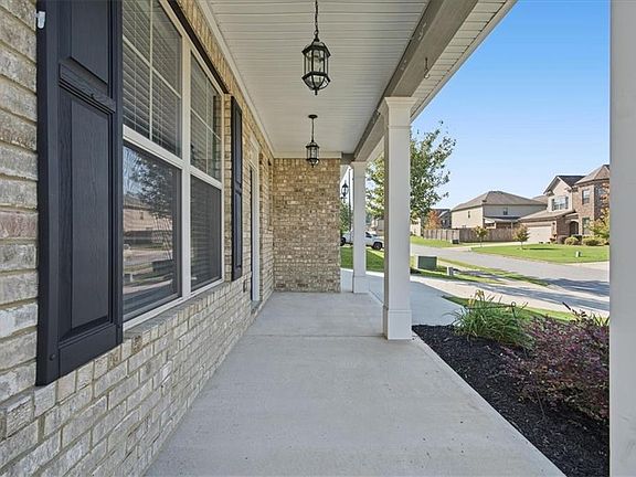3rd image of 193 Valley View Trl
