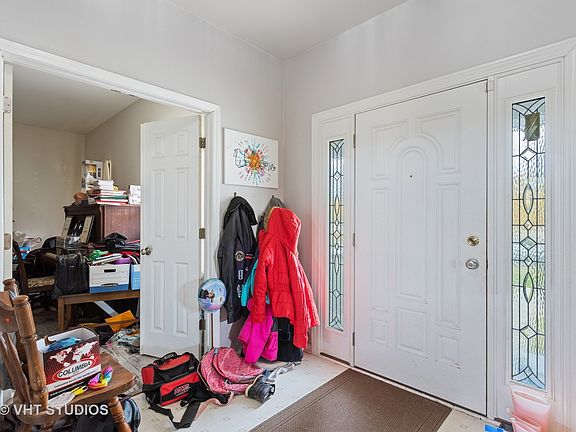 2nd image of 521 Harrisburg Ct