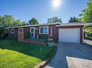 708 Canyon View Ct, Cody, WY 82414