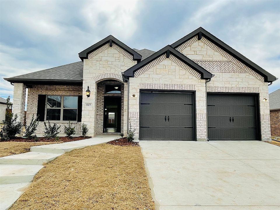 1st image of 517 Redbud Dr