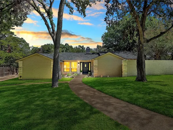 9009 Cherry Creek Pl, Woodway, TX 76712