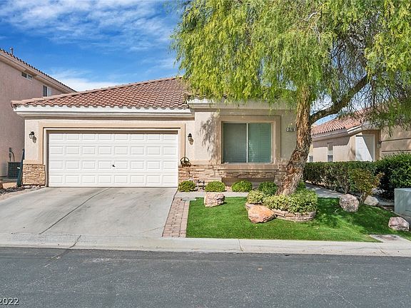 4th image of 276 Crooked Tree Dr