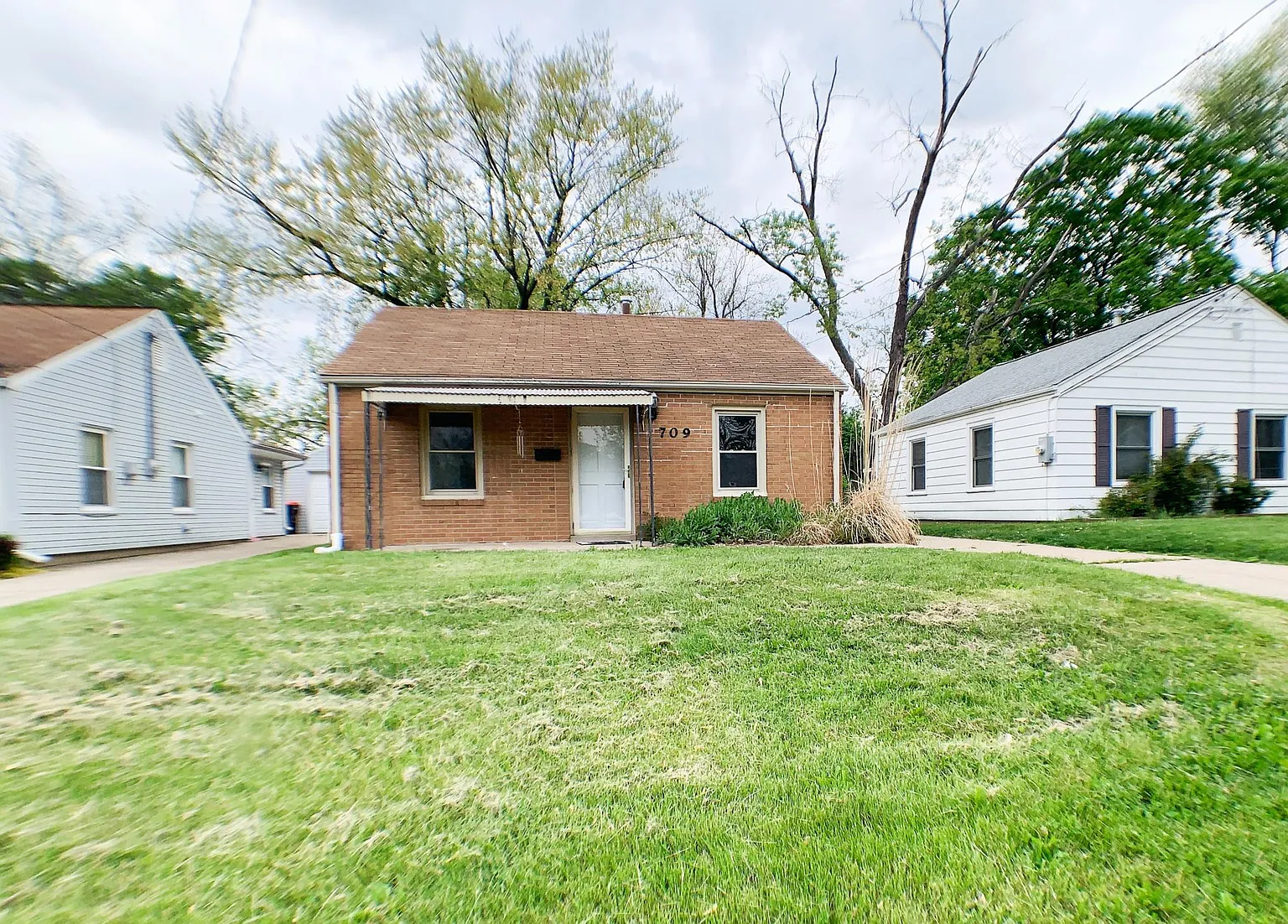 709 E Gift Ave photo 1