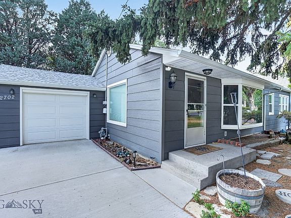 2nd image of 2702 Louise Ln