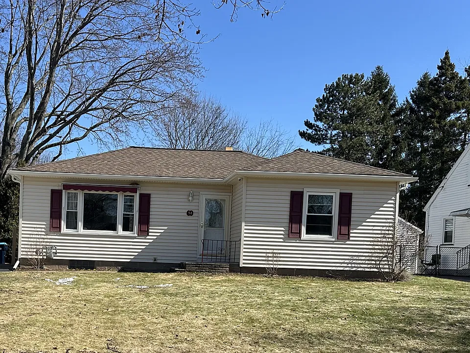 94 Shorewood Dr