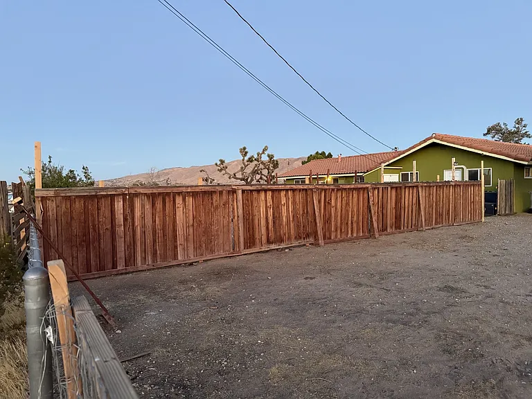 18822 Hercules St — Photo 24