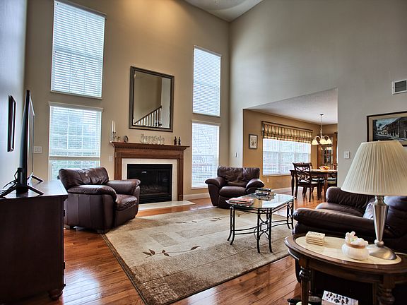 4th image of 1405 Stonebrooke Dr