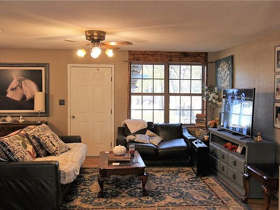 3rd image of 1145 Shady Dr