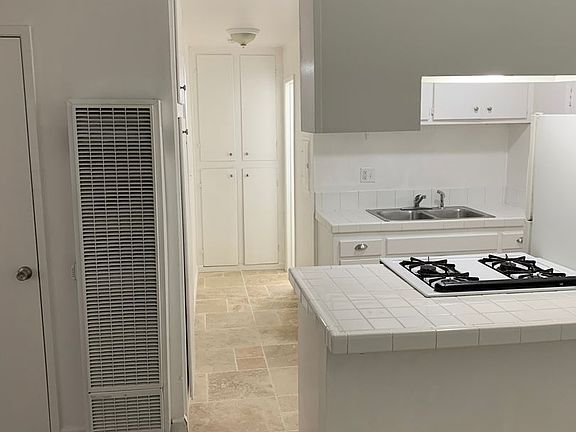 5th image of 58 N Ann St APT 3