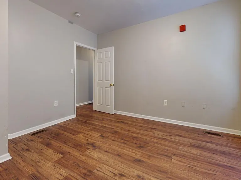 1823 North 33rd Street — Photo 16
