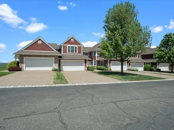 3 Rockhall Ct, Hardyston Twp., NJ 07419