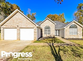 4070 Smithfield Ln, Ellenwood, GA 30294