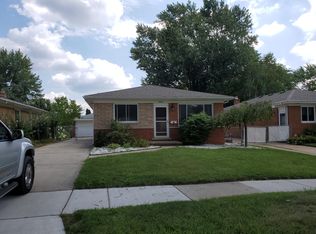18880 Milburn St, Livonia, MI 48152