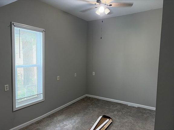 4th image of 706 W Walnut St
