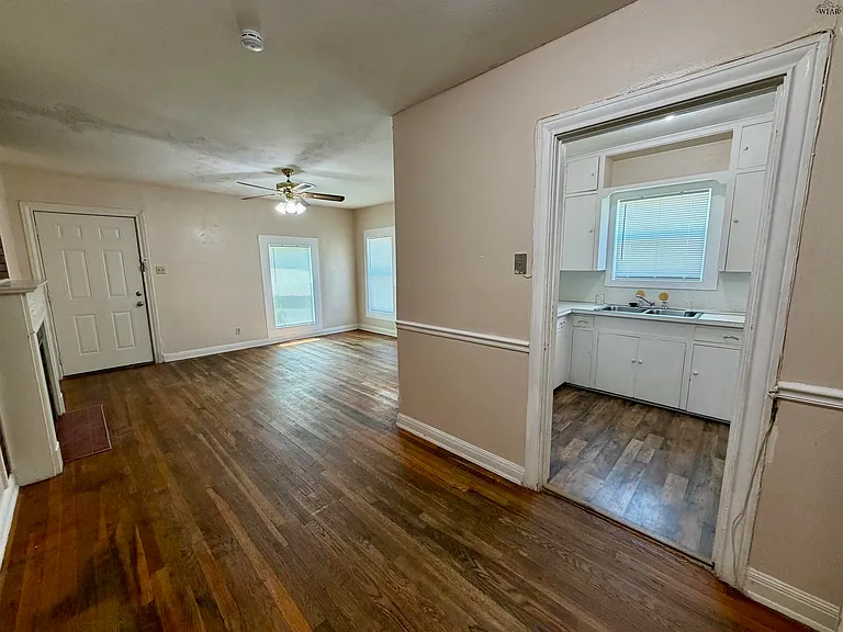 1314 Taylor St — Photo 3