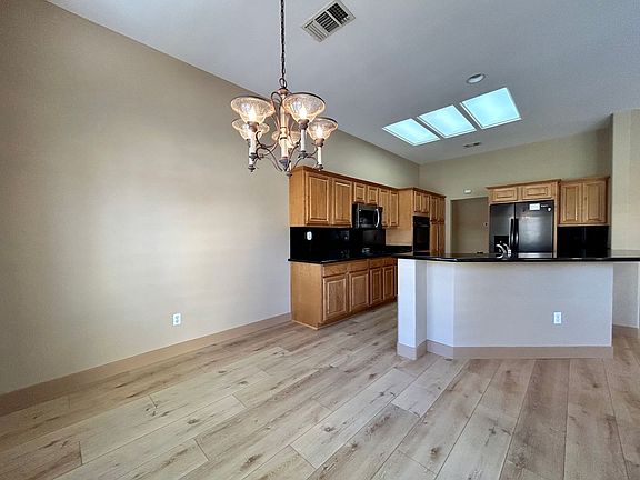 3rd image of 36440 Blue Palm Dr