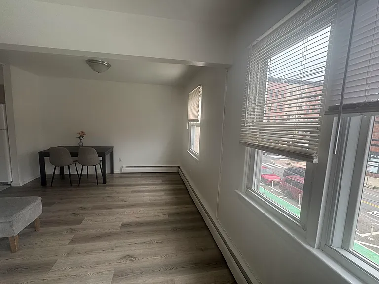 121 Mallory Ave #3 — Photo 8
