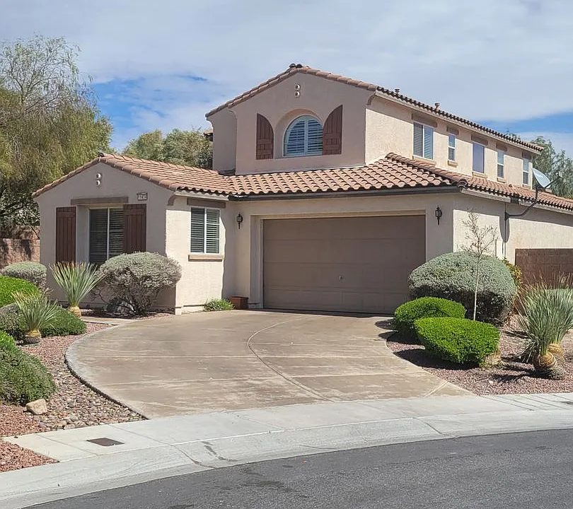 11424 Valentino Ln