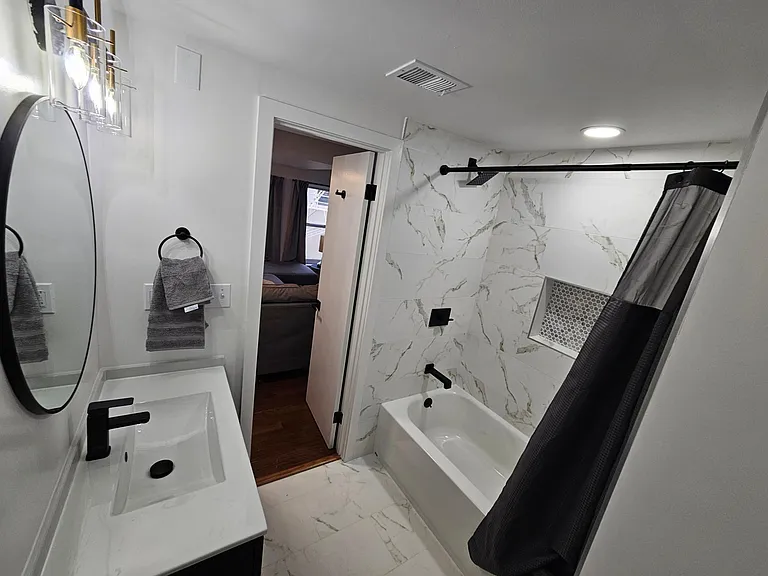 1425 Hopkins St NW #202 — Photo 7
