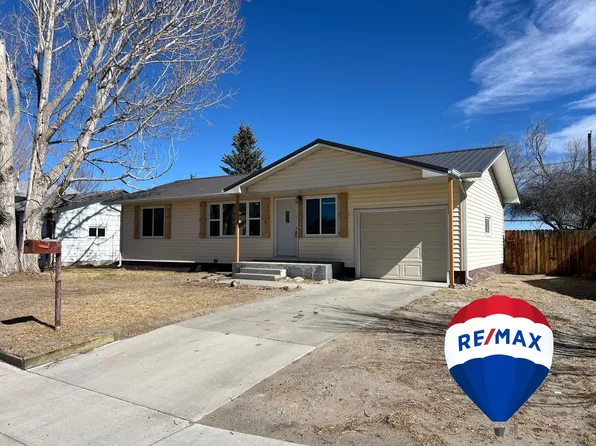 713 N 16th St E, Riverton, WY 82501