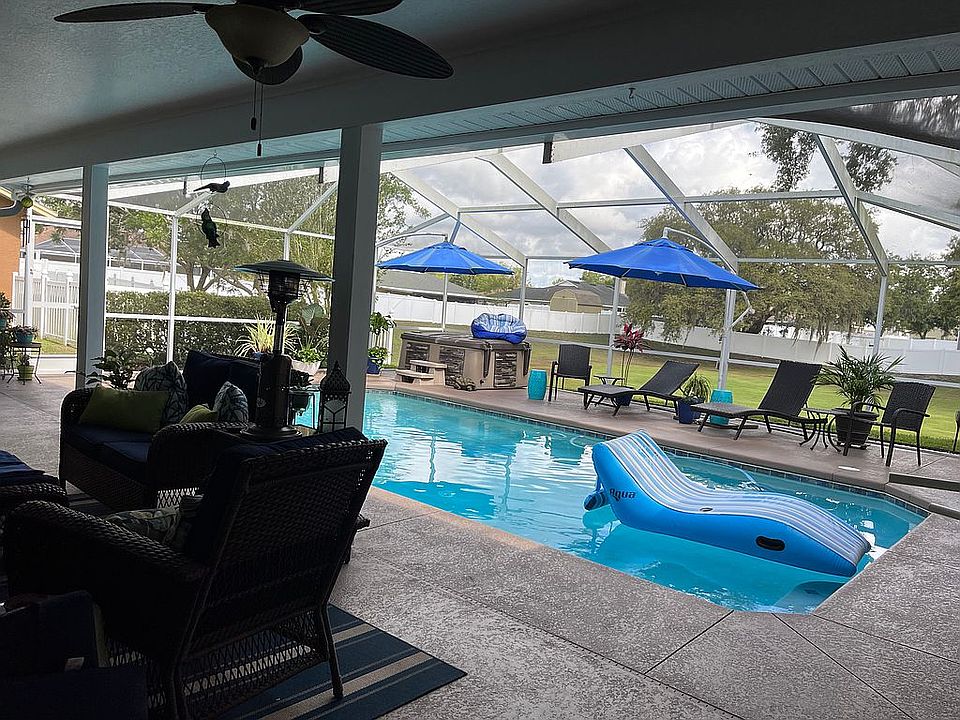 2nd image of 1624 Kinsman Way