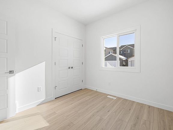 5th image of 20715 43rd Ave NW