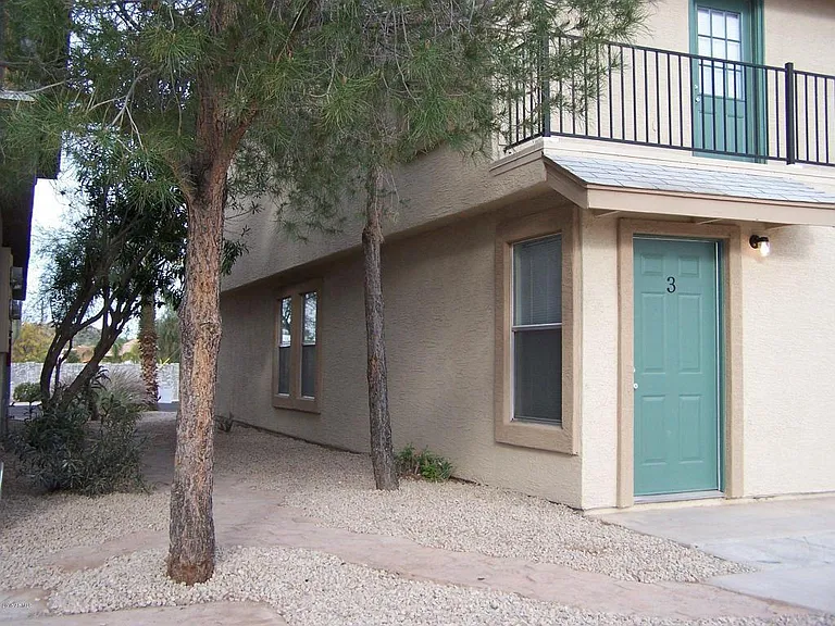 6189 S Alameda Rd #3 — Photo 7