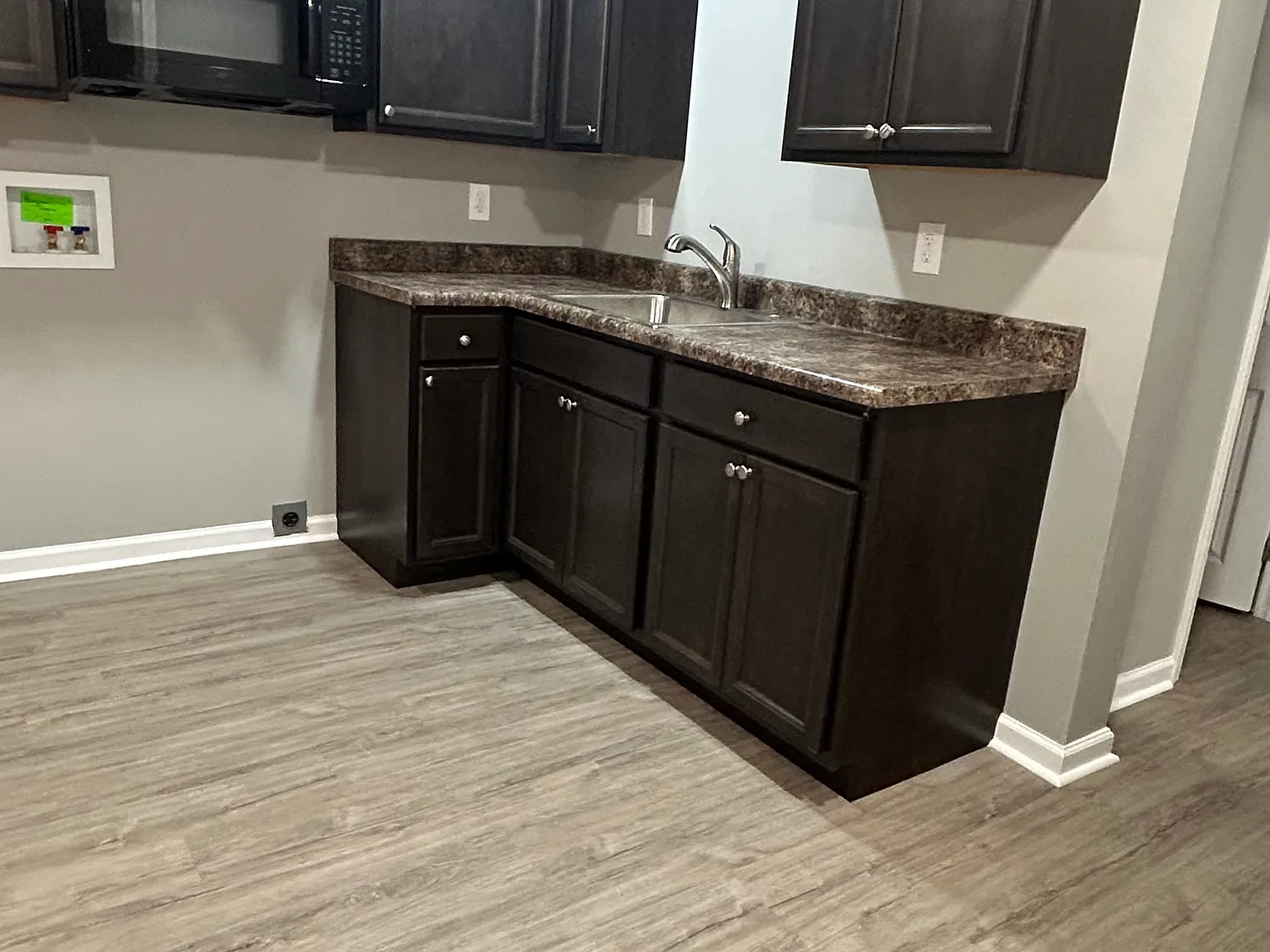 2 bed, 700 sqft, $850 — Photo 2