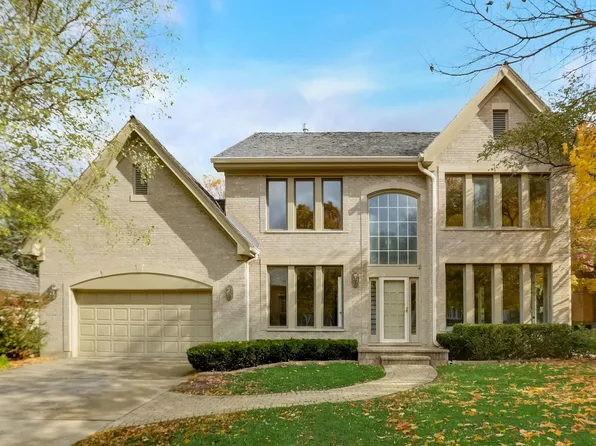 795 Creek Bend Dr, Vernon Hills, IL 60061