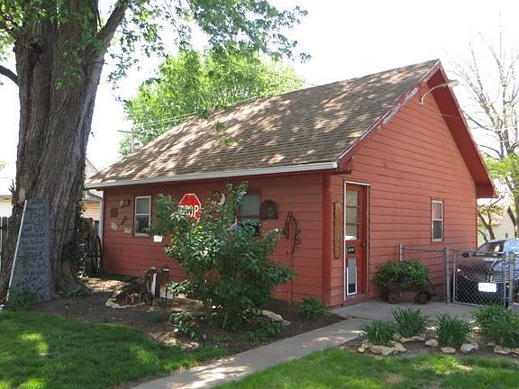 3rd image of 808 N 25th St